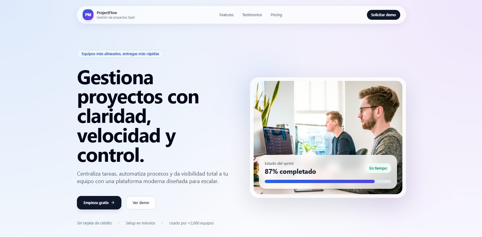 Preview de una landing page SaaS con hero, sección de features y pricing